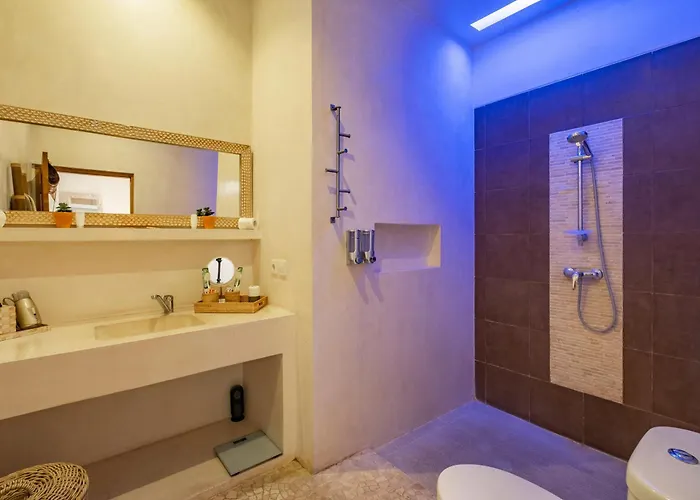 Villa Family And Friends Private Pool Villa In Seminyak *
